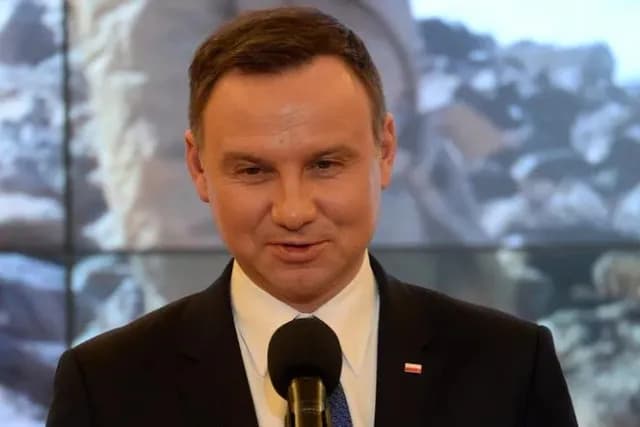 Ile lat ma Duda? Zaskakujące fakty o wieku prezydenta Polski Ile lat ma Duda? Zaskakujące fakty o wieku prezydenta Polski
