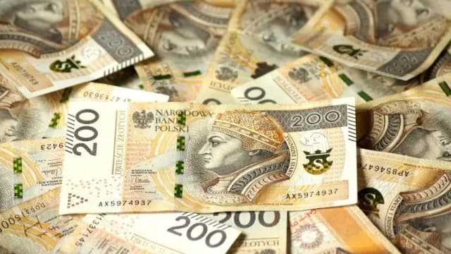 Ile zarabia tłumacz przysięgły? Prawda o wynagrodzeniach i stawkach w Polsce Ile zarabia tłumacz przysięgły? Prawda o wynagrodzeniach i stawkach w Polsce